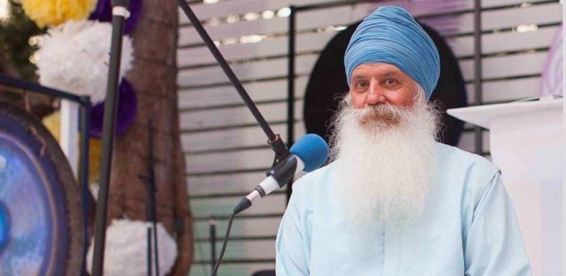 Read more about the article Видеопрактика от Сатьяврати Йоги (Карта Сингха)